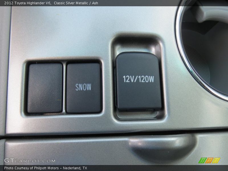 Classic Silver Metallic / Ash 2012 Toyota Highlander V6