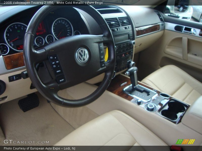White Gold Metallic / Pure Beige 2008 Volkswagen Touareg 2 VR6