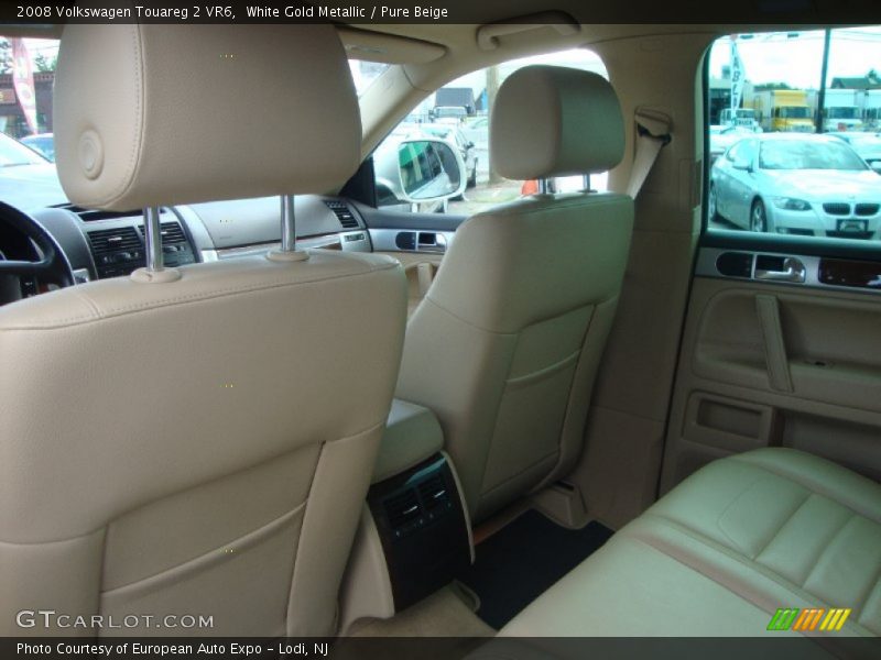 White Gold Metallic / Pure Beige 2008 Volkswagen Touareg 2 VR6