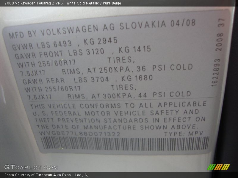 White Gold Metallic / Pure Beige 2008 Volkswagen Touareg 2 VR6