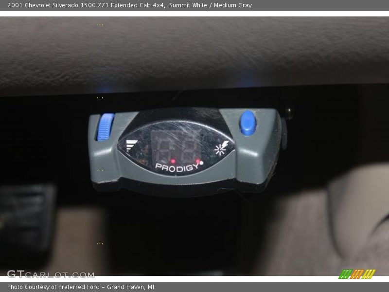 Summit White / Medium Gray 2001 Chevrolet Silverado 1500 Z71 Extended Cab 4x4