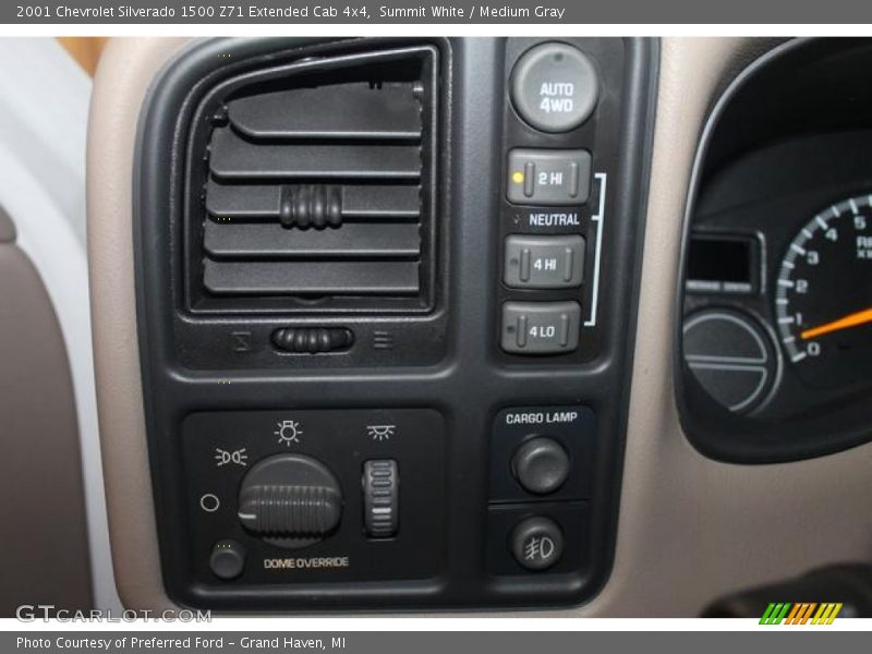 Summit White / Medium Gray 2001 Chevrolet Silverado 1500 Z71 Extended Cab 4x4