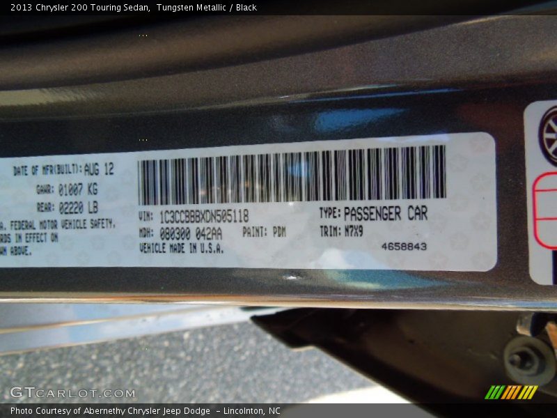 Tungsten Metallic / Black 2013 Chrysler 200 Touring Sedan