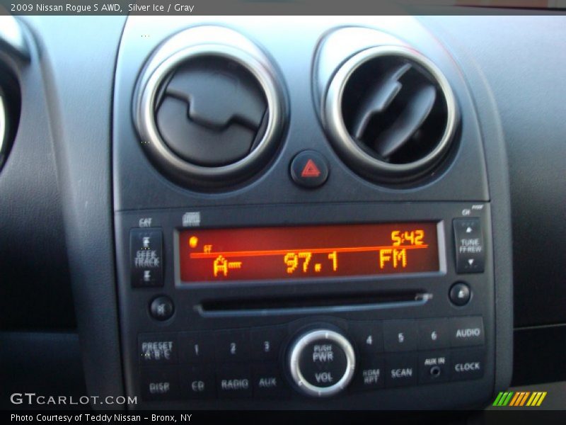 Silver Ice / Gray 2009 Nissan Rogue S AWD
