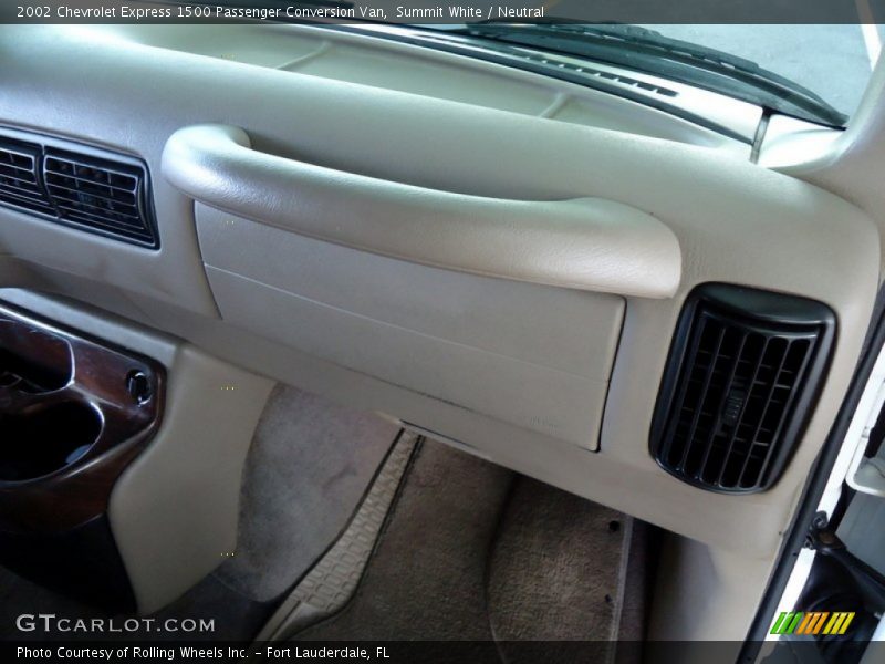 Summit White / Neutral 2002 Chevrolet Express 1500 Passenger Conversion Van