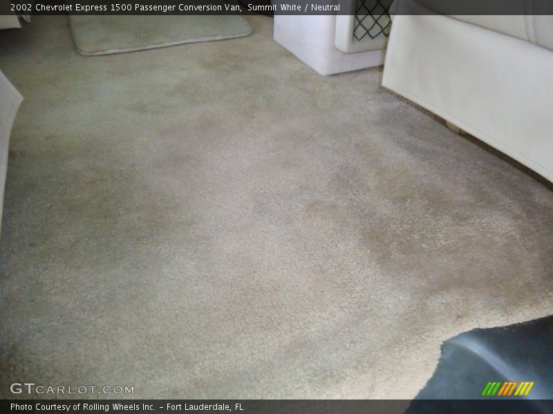Summit White / Neutral 2002 Chevrolet Express 1500 Passenger Conversion Van