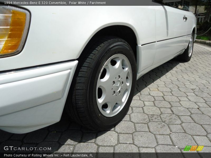 Polar White / Parchment 1994 Mercedes-Benz E 320 Convertible