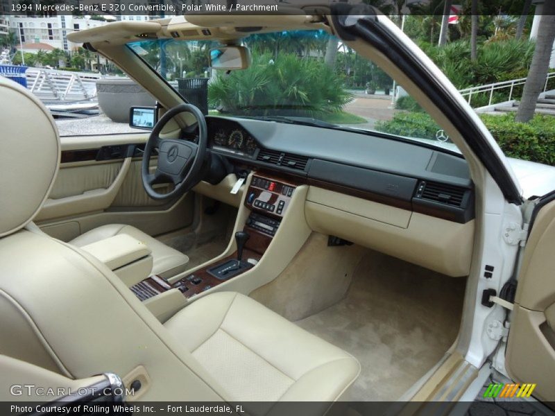 Dashboard of 1994 E 320 Convertible