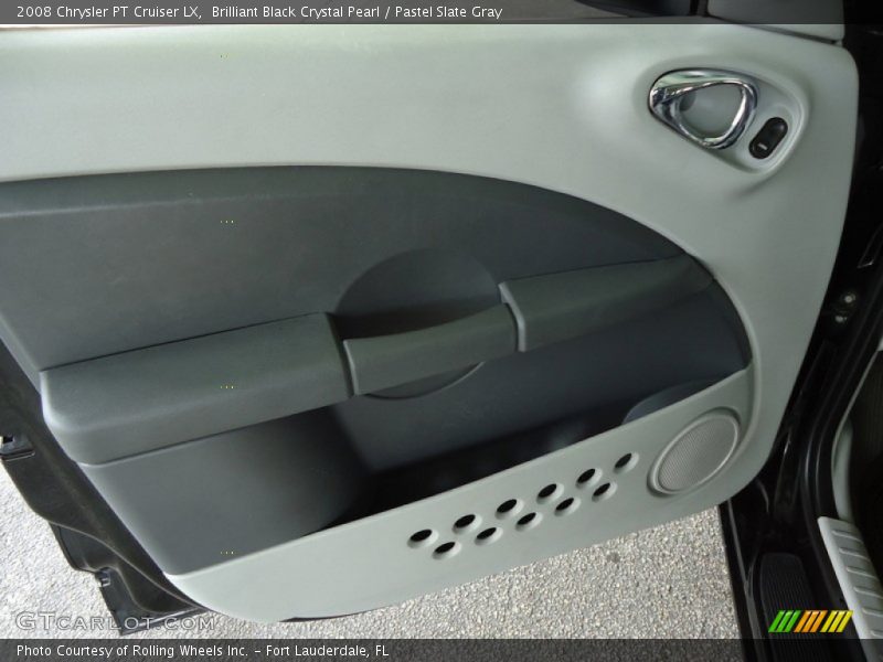 Door Panel of 2008 PT Cruiser LX