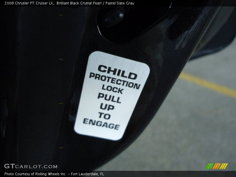 Brilliant Black Crystal Pearl / Pastel Slate Gray 2008 Chrysler PT Cruiser LX