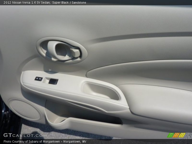 Super Black / Sandstone 2012 Nissan Versa 1.6 SV Sedan