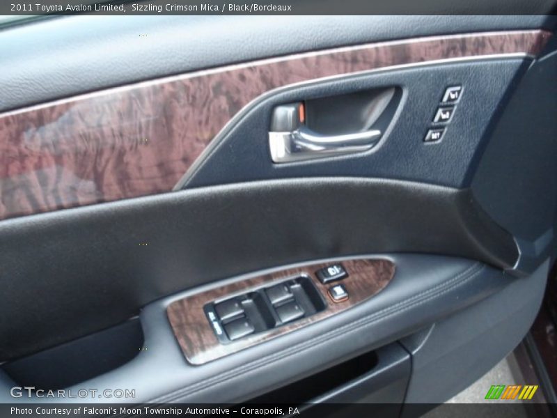 Sizzling Crimson Mica / Black/Bordeaux 2011 Toyota Avalon Limited