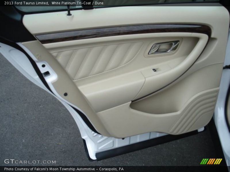 White Platinum Tri-Coat / Dune 2013 Ford Taurus Limited