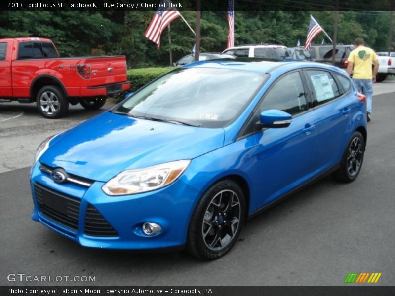 Blue Candy / Charcoal Black 2013 Ford Focus SE Hatchback