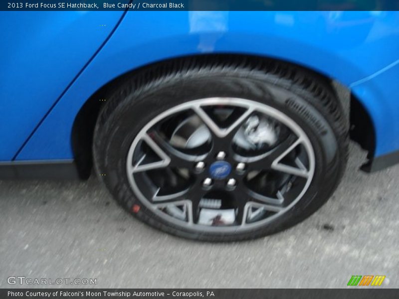 Blue Candy / Charcoal Black 2013 Ford Focus SE Hatchback