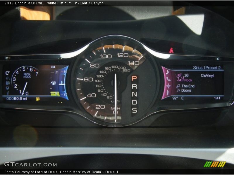 White Platinum Tri-Coat / Canyon 2013 Lincoln MKX FWD