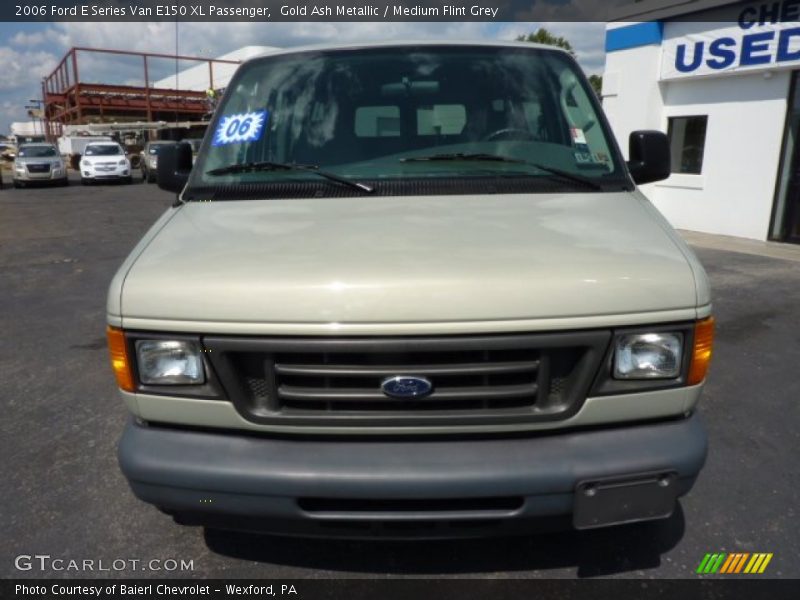 Gold Ash Metallic / Medium Flint Grey 2006 Ford E Series Van E150 XL Passenger