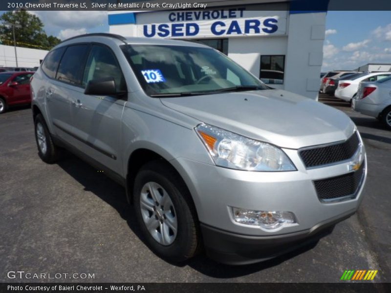Silver Ice Metallic / Dark Gray/Light Gray 2010 Chevrolet Traverse LS