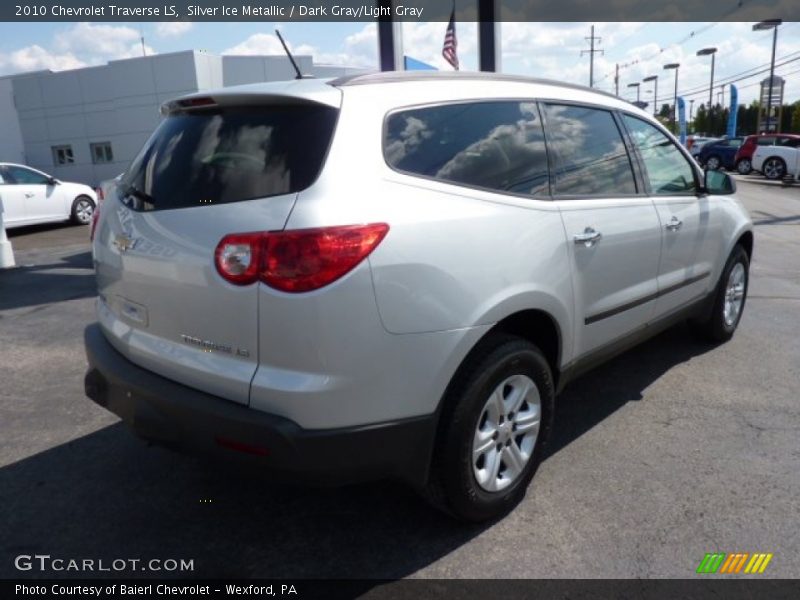 Silver Ice Metallic / Dark Gray/Light Gray 2010 Chevrolet Traverse LS