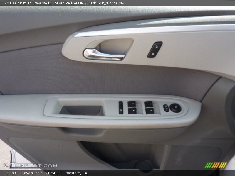 Silver Ice Metallic / Dark Gray/Light Gray 2010 Chevrolet Traverse LS
