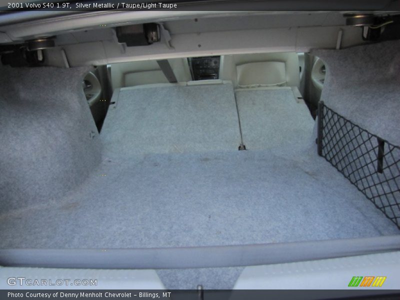 Silver Metallic / Taupe/Light Taupe 2001 Volvo S40 1.9T