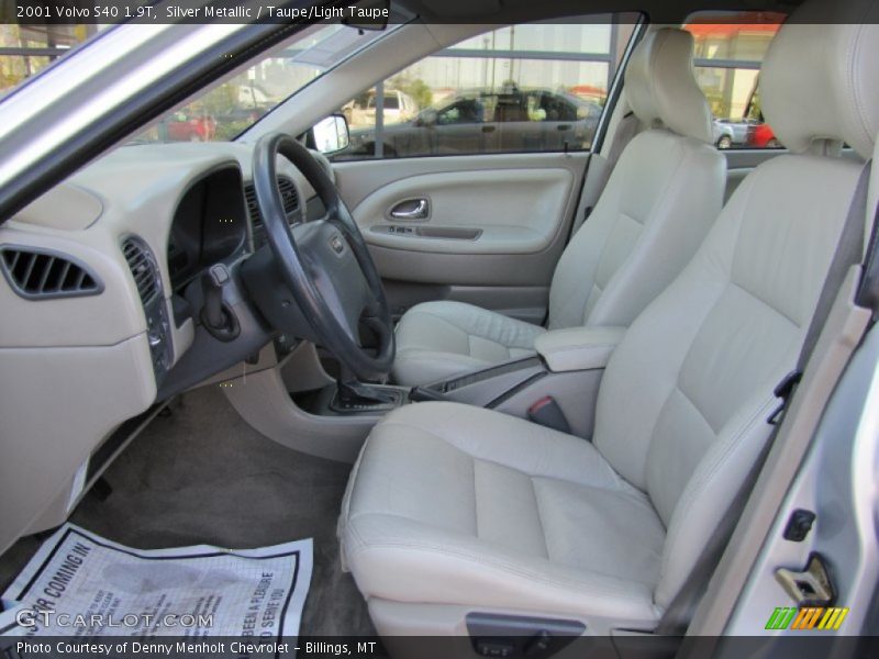 Silver Metallic / Taupe/Light Taupe 2001 Volvo S40 1.9T