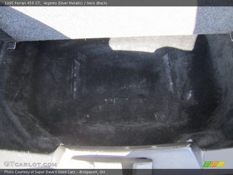 Argento (Silver Metallic) / Nero (Black) 1995 Ferrari 456 GT