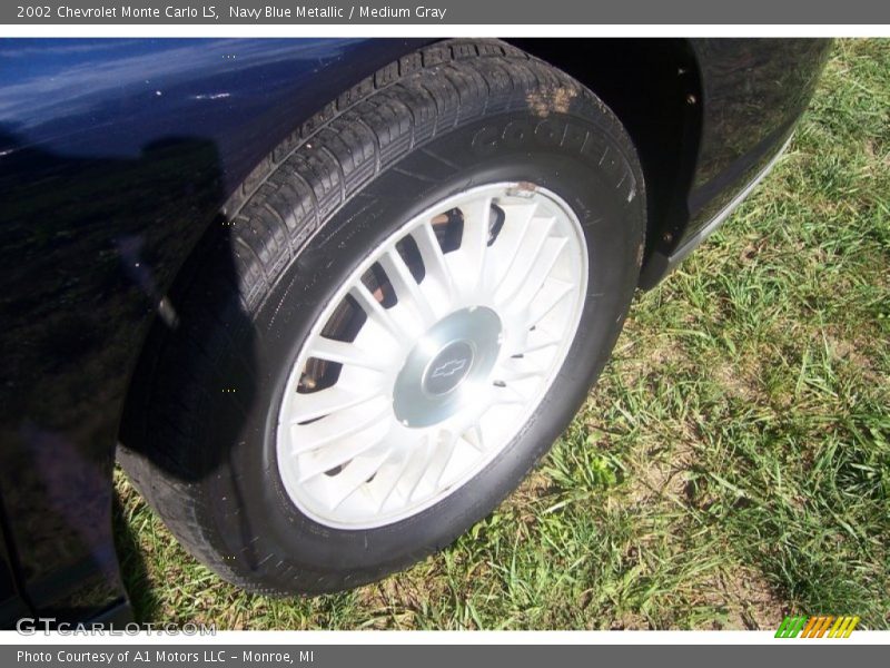 Navy Blue Metallic / Medium Gray 2002 Chevrolet Monte Carlo LS