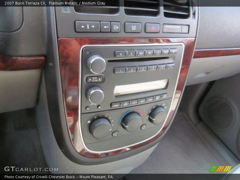 Controls of 2007 Terraza CX