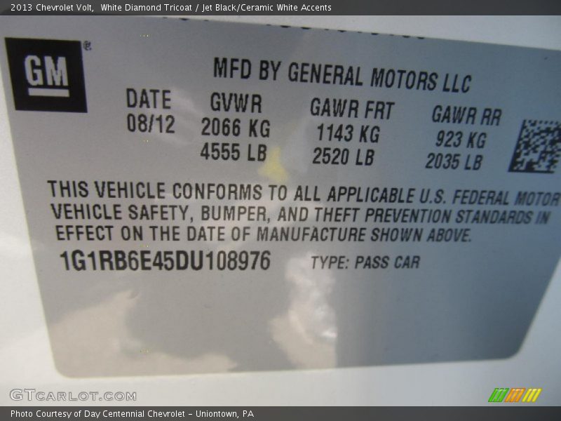 White Diamond Tricoat / Jet Black/Ceramic White Accents 2013 Chevrolet Volt