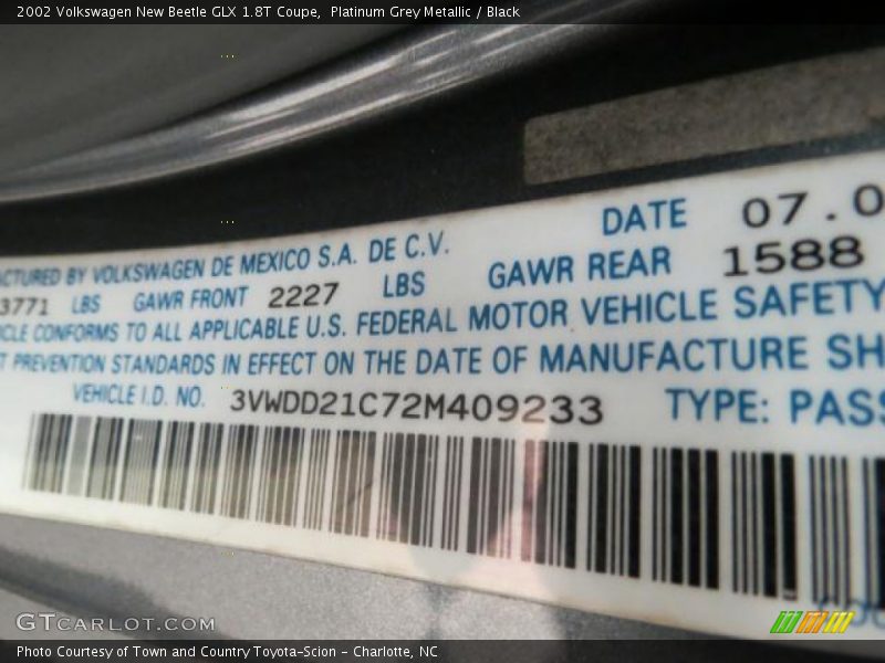 Platinum Grey Metallic / Black 2002 Volkswagen New Beetle GLX 1.8T Coupe