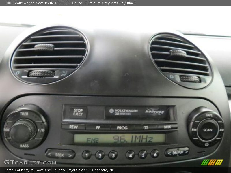 Platinum Grey Metallic / Black 2002 Volkswagen New Beetle GLX 1.8T Coupe