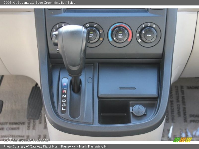 Sage Green Metallic / Beige 2005 Kia Sedona LX