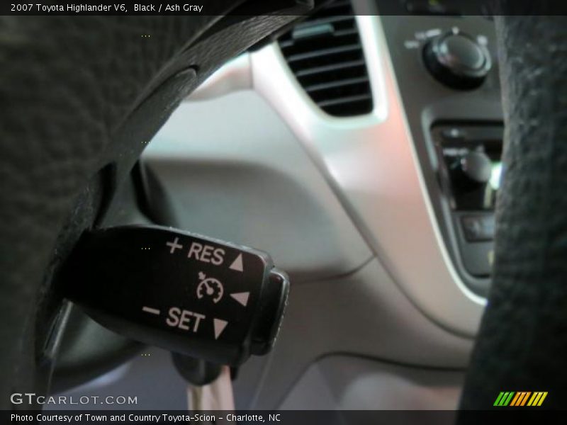 Black / Ash Gray 2007 Toyota Highlander V6