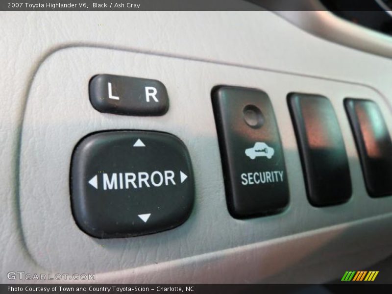 Black / Ash Gray 2007 Toyota Highlander V6