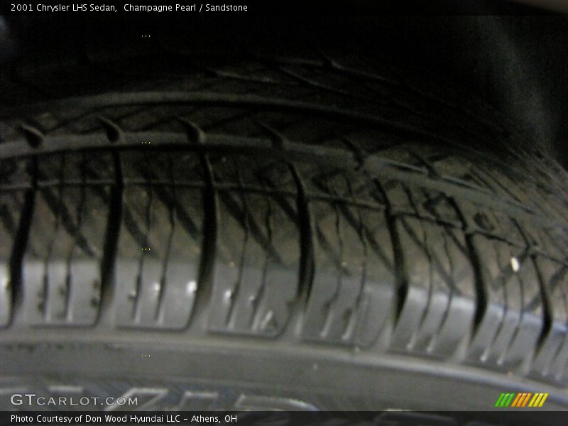 Champagne Pearl / Sandstone 2001 Chrysler LHS Sedan