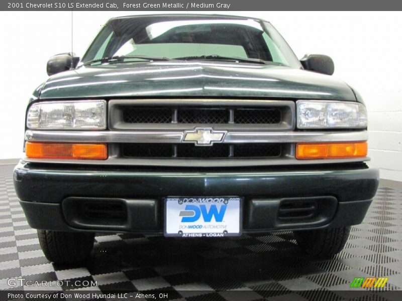 Forest Green Metallic / Medium Gray 2001 Chevrolet S10 LS Extended Cab