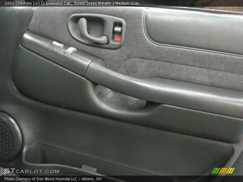Forest Green Metallic / Medium Gray 2001 Chevrolet S10 LS Extended Cab