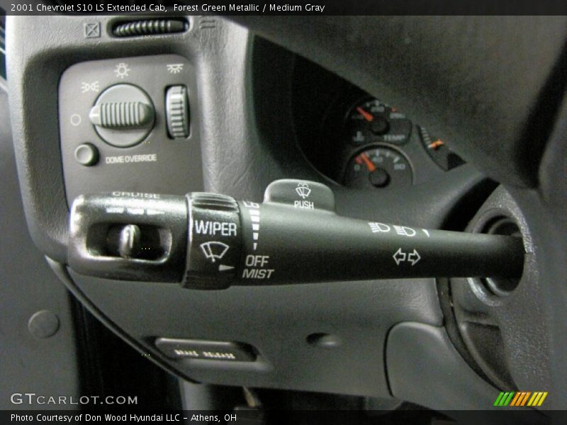 Forest Green Metallic / Medium Gray 2001 Chevrolet S10 LS Extended Cab