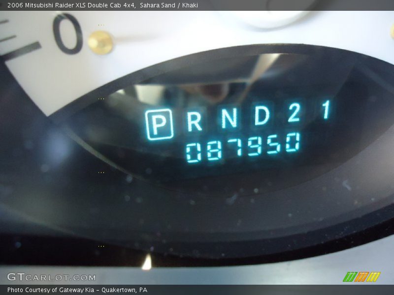 Sahara Sand / Khaki 2006 Mitsubishi Raider XLS Double Cab 4x4