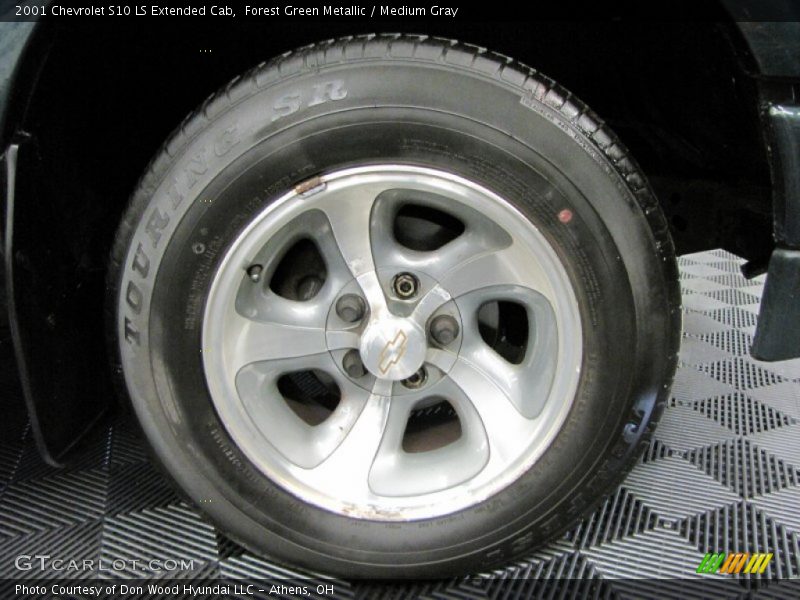 Forest Green Metallic / Medium Gray 2001 Chevrolet S10 LS Extended Cab