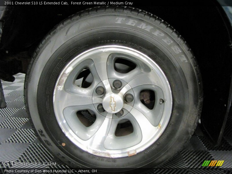 Forest Green Metallic / Medium Gray 2001 Chevrolet S10 LS Extended Cab