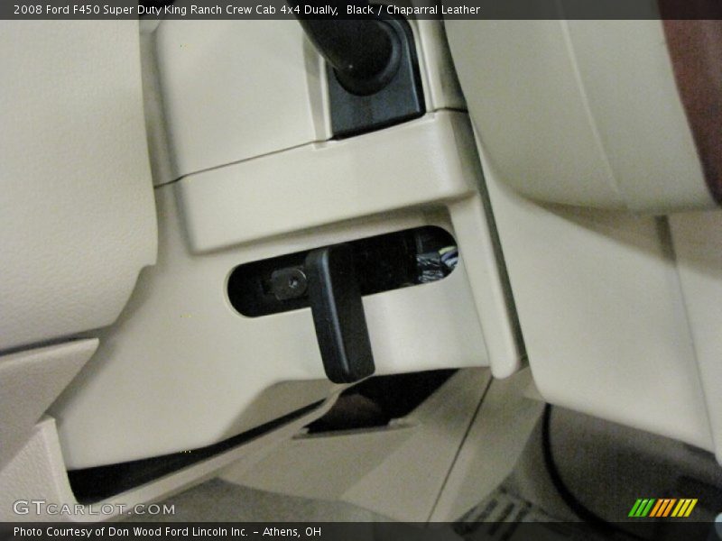 Controls of 2008 F450 Super Duty King Ranch Crew Cab 4x4 Dually
