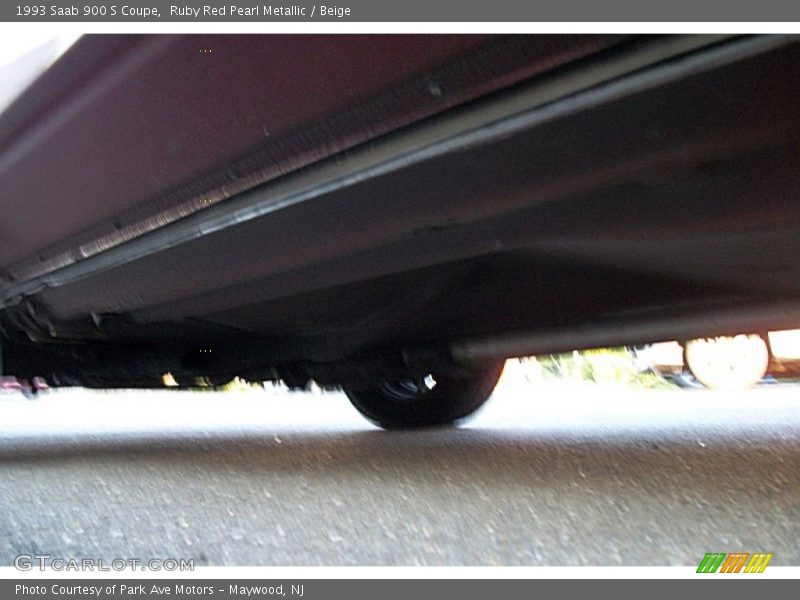 Ruby Red Pearl Metallic / Beige 1993 Saab 900 S Coupe