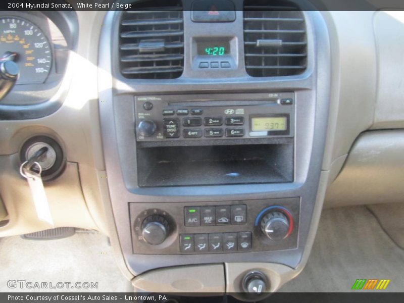 White Pearl / Beige 2004 Hyundai Sonata