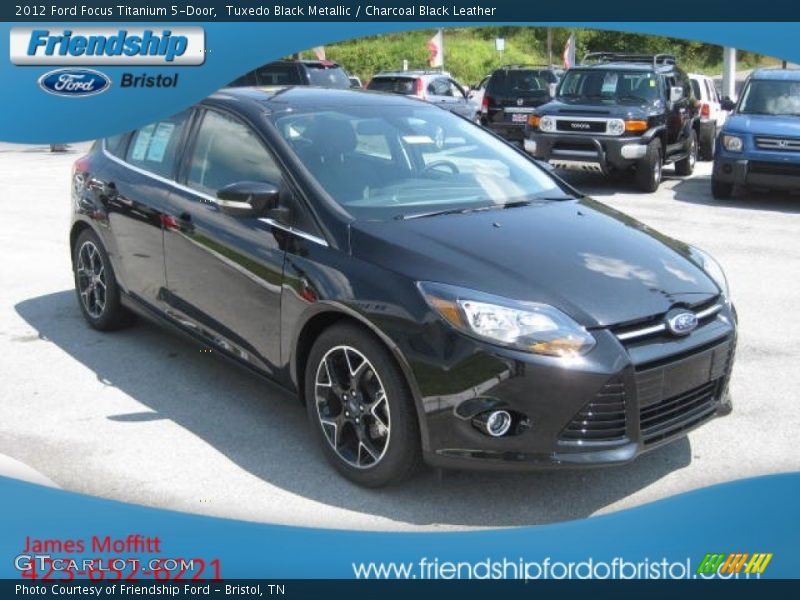Tuxedo Black Metallic / Charcoal Black Leather 2012 Ford Focus Titanium 5-Door