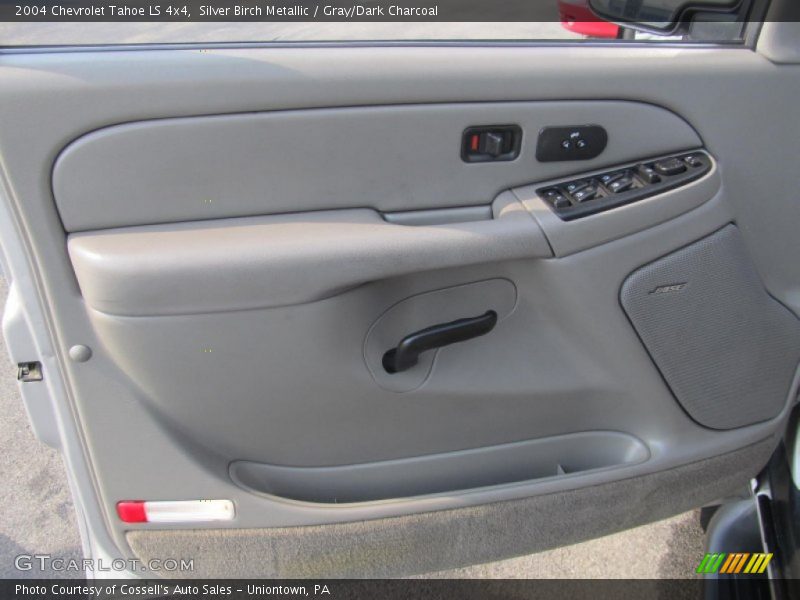 Door Panel of 2004 Tahoe LS 4x4