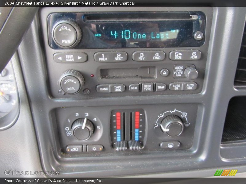 Controls of 2004 Tahoe LS 4x4