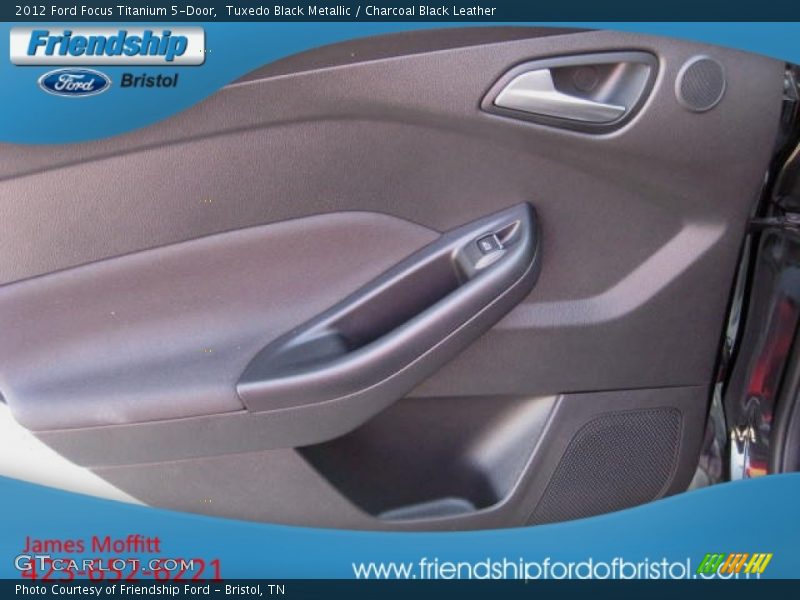 Tuxedo Black Metallic / Charcoal Black Leather 2012 Ford Focus Titanium 5-Door