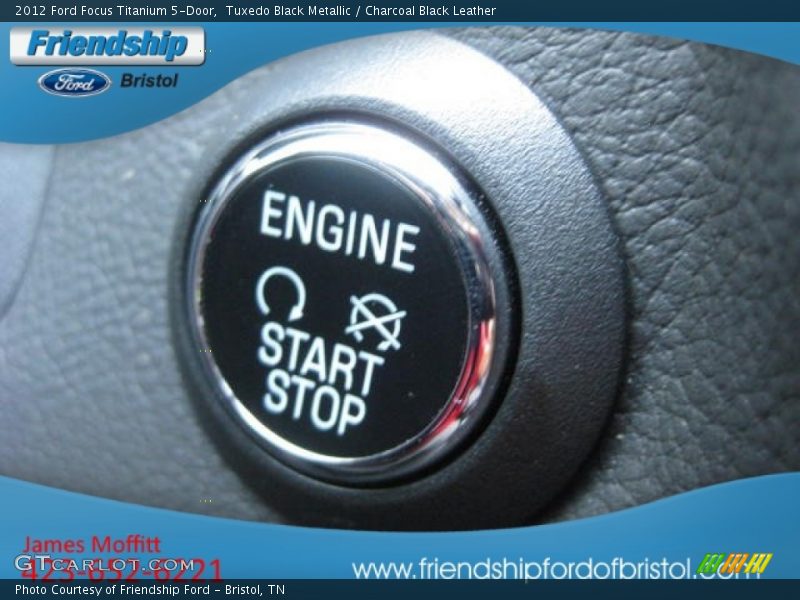 Tuxedo Black Metallic / Charcoal Black Leather 2012 Ford Focus Titanium 5-Door